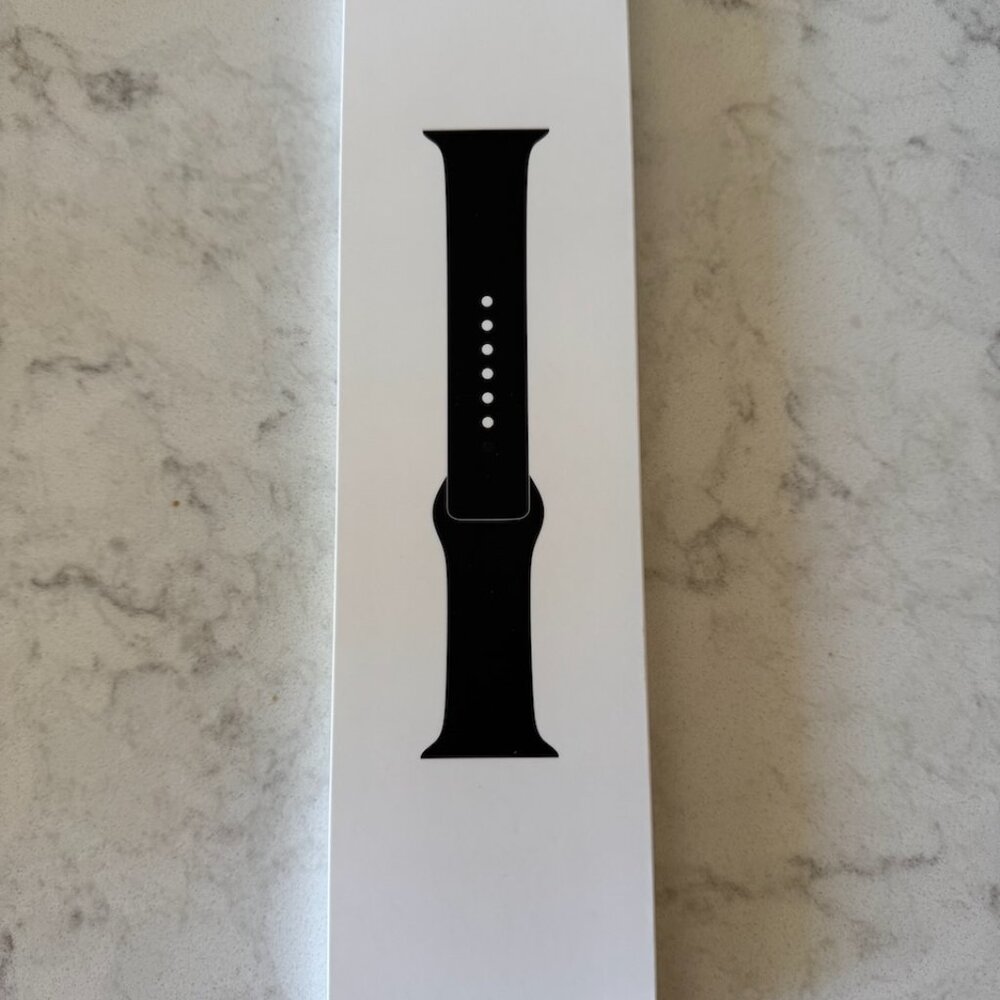 Apple Watch Band in Black - S/M + M/L tails - 40/41mm